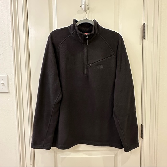 The North Face Men’s Quarter 1/4 Zip Pullover Front Zip Chest Pocket Black - Picture 2 of 9